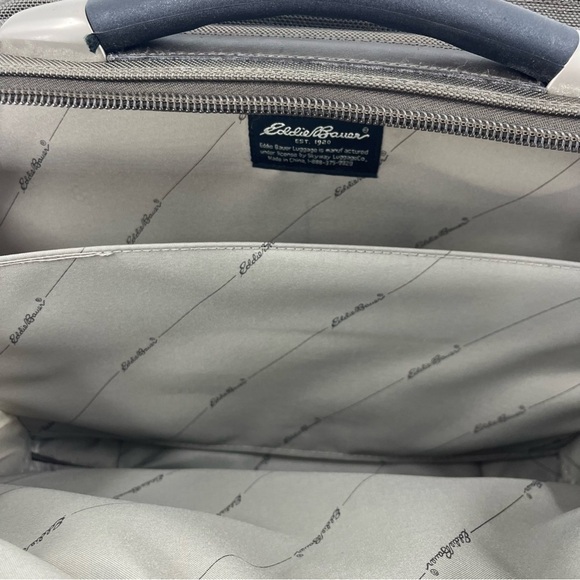 Eddie Bauer Customer Computer Bag - Picture 5 of 11